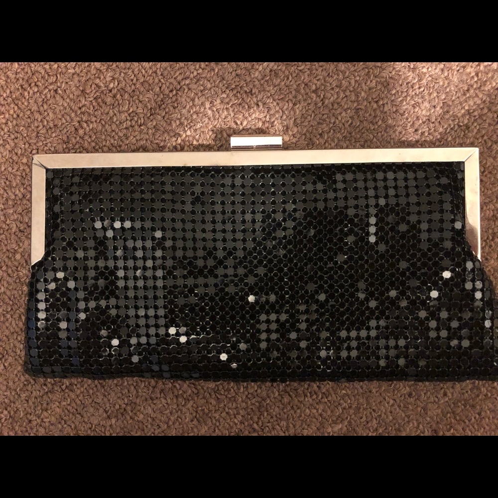 Black vintage evening metal mesh clutch